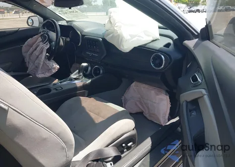 2021 Chevrolet Camaro Rwd Lt1 z USA, uszkodzony, nr VIN 1G1FF3D77M0104498